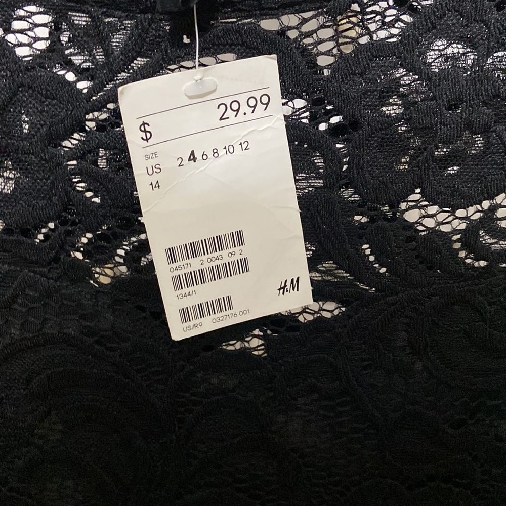 Divided by h & m lace black dress with necklace - Picture 10 of 10
